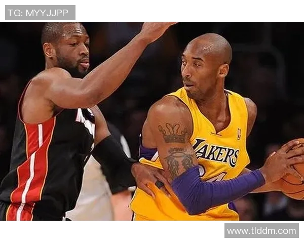 07年韦德与科比巅峰对决精彩视频回顾展现篮球传奇的对抗魅力