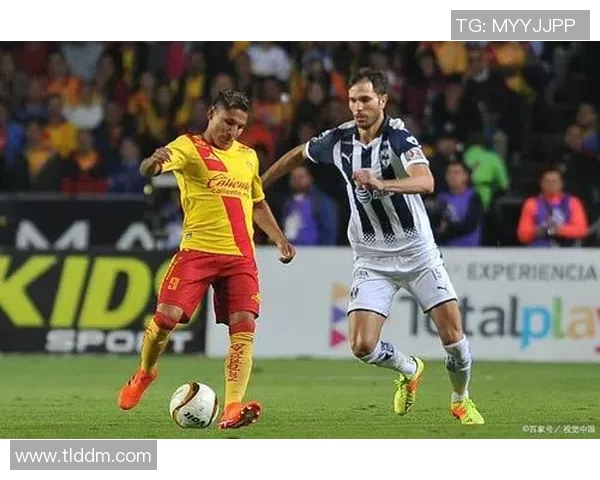 阿特拿斯与托拉卡的巅峰对决揭示足球战术的奥秘与魅力