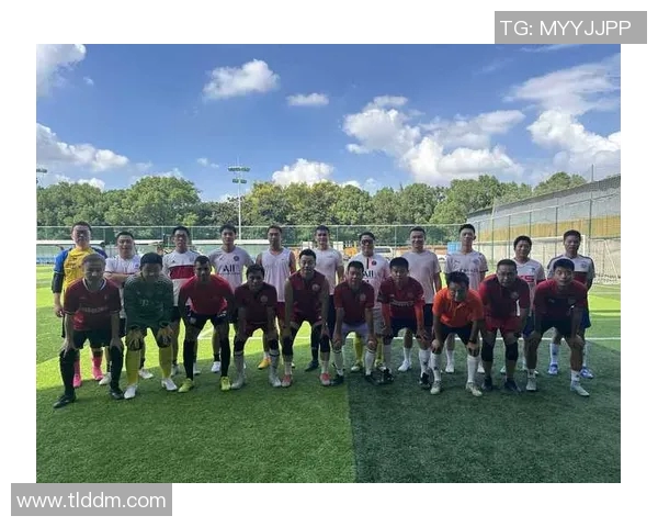 杭州足球队的比赛经验揭秘:从战术到团队协作的全方位分析 杭州足球队的比赛经验揭秘:从战术到团队协作的全方位分析
