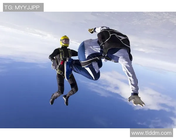 重庆极限运动队在攀岩联赛中的速度表现分析与点评