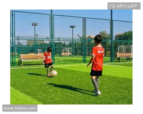 儿子梦想成为足球明星的心路历程与成长故事分享 儿子梦想成为足球明星的心路历程与成长故事分享